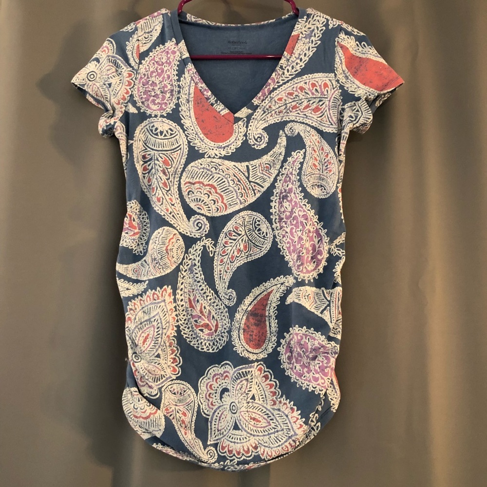 Paisley V-Neck Side Ruched Maternity Tee